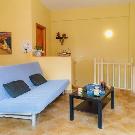 Comfy Maisonette For 6 Ppl At Thin Alos Complex Valimítika